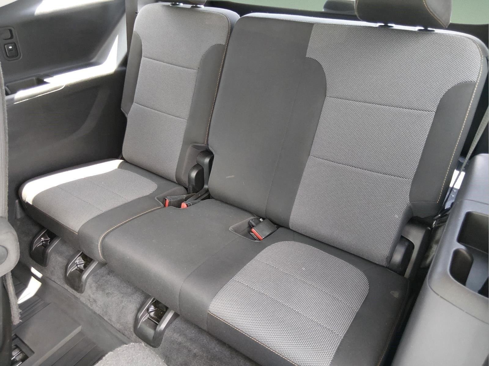Used 2021 Summit White Chevrolet LT Cloth image 20