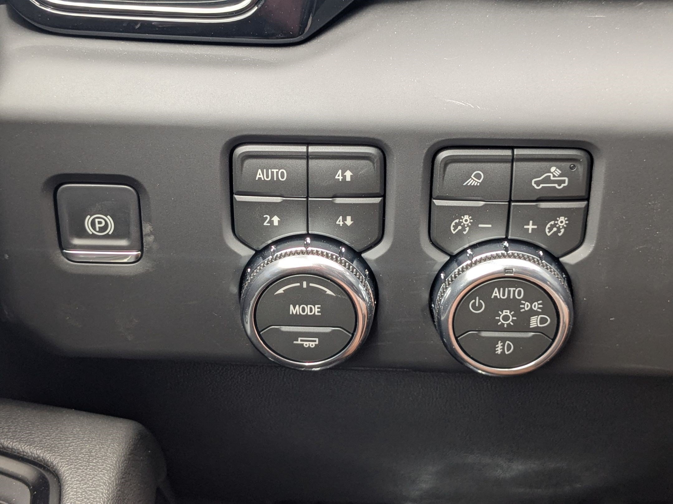 2026 GMC Sierra 3500HD AT4 - Photo 16