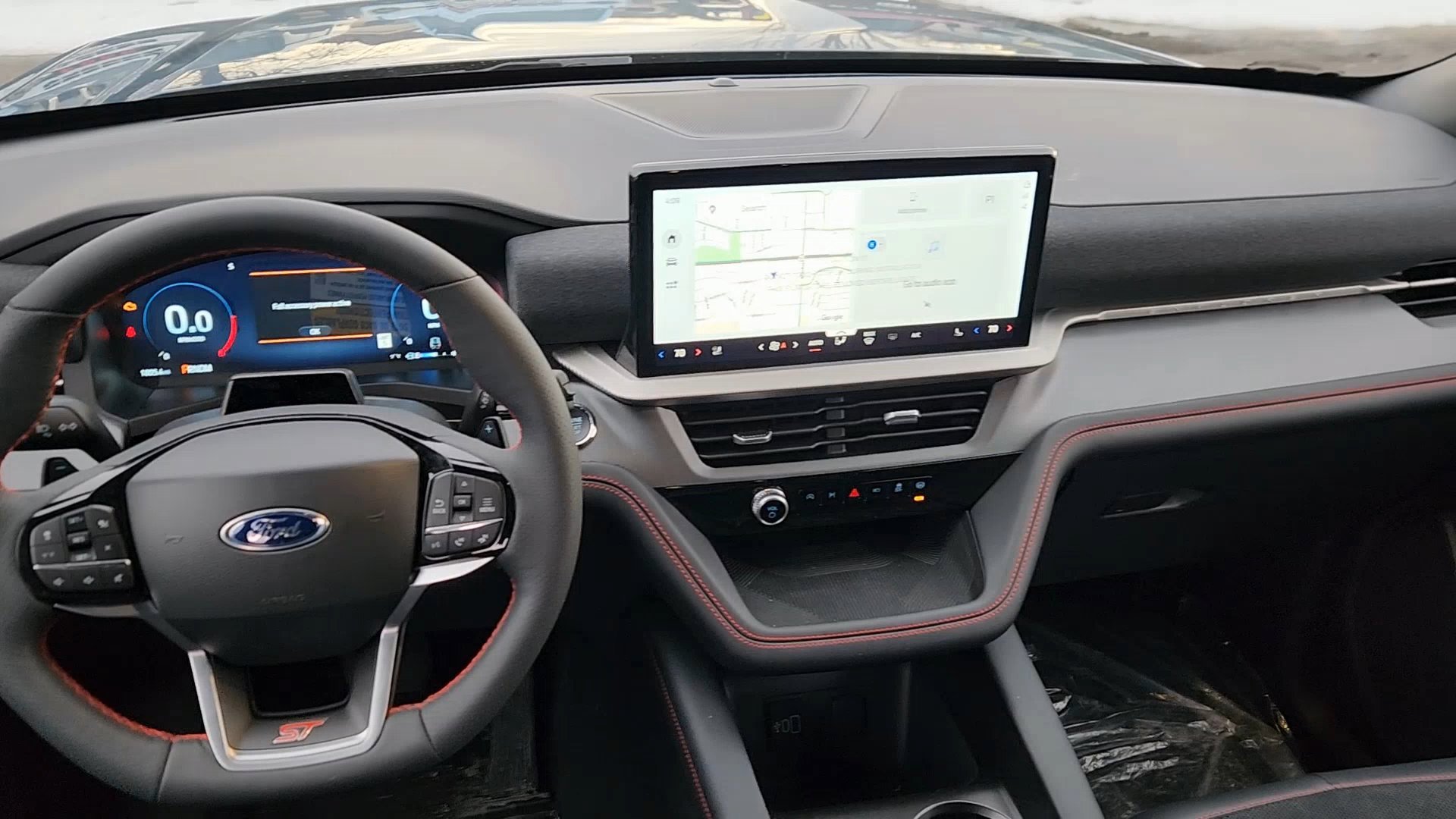 2026 Ford Explorer ST - Photo 32