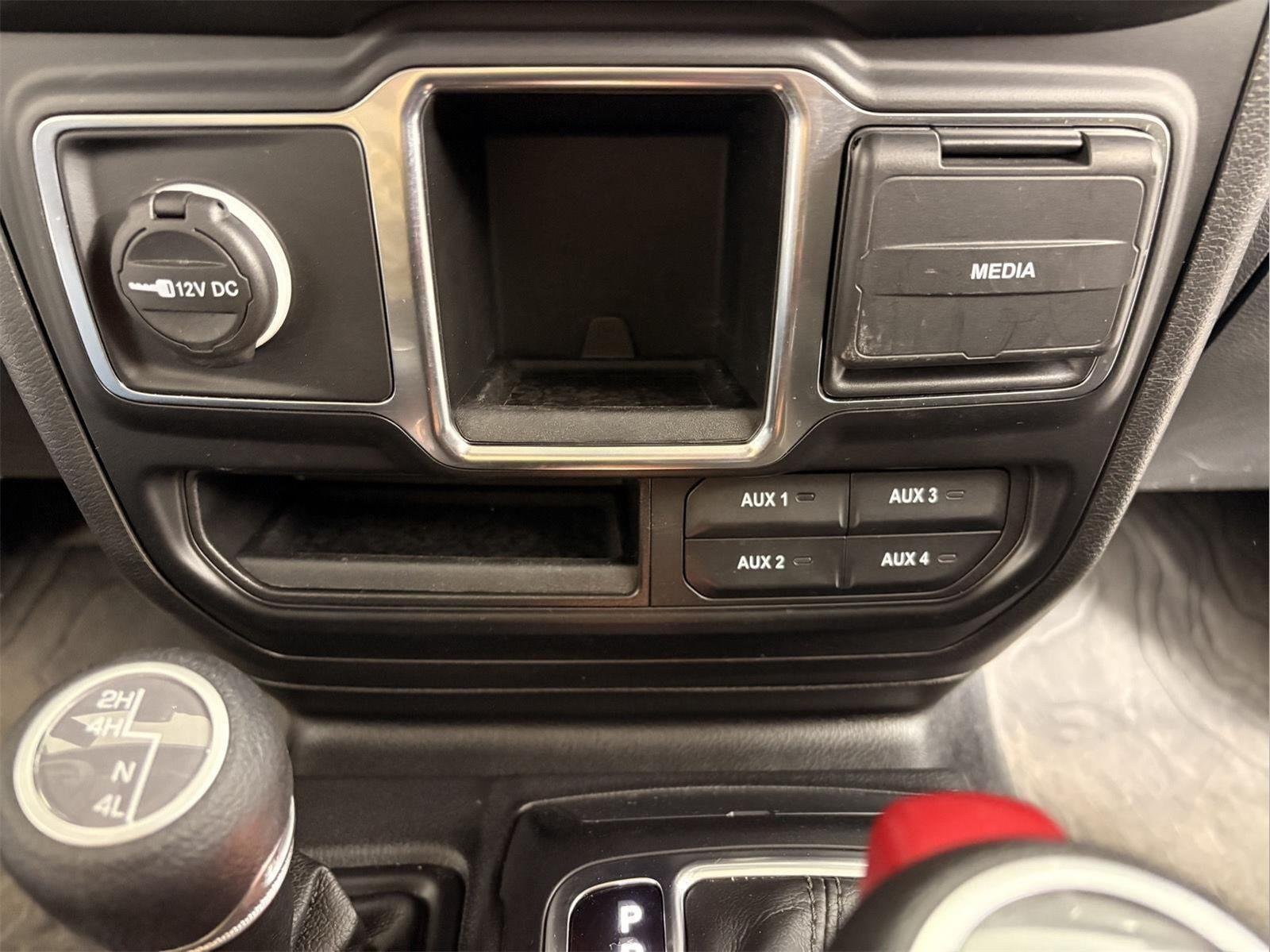 Used 2023 Granite Crystal Metallic Clearcoat Jeep Willys Sport image 31