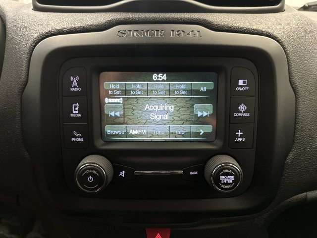 Used 2016 Green Jeep Latitude image 17