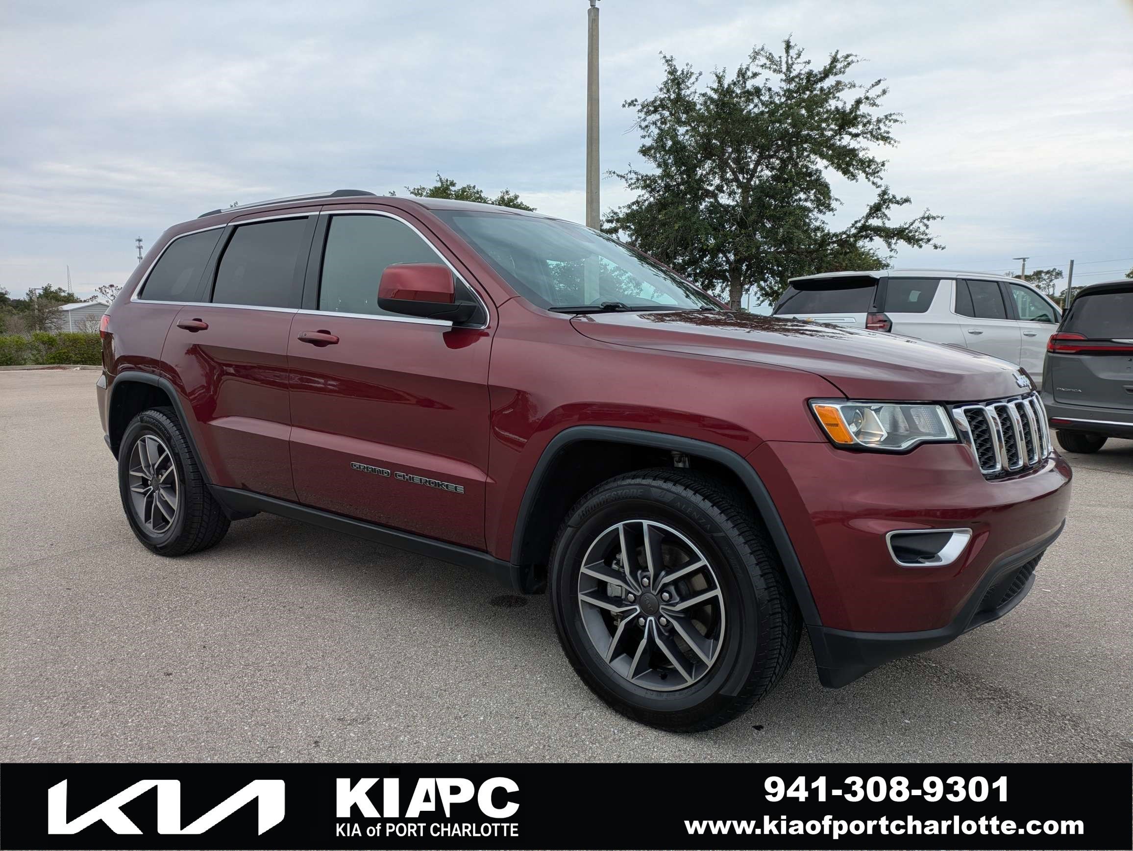 2019 Jeep Grand Cherokee Laredo E 4WD's photo