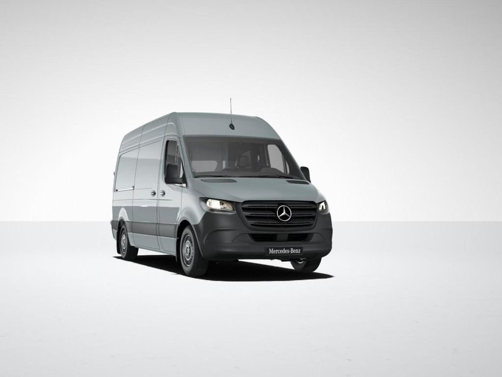 New 2025  Mercedes-Benz Cargo 144 WB image 9