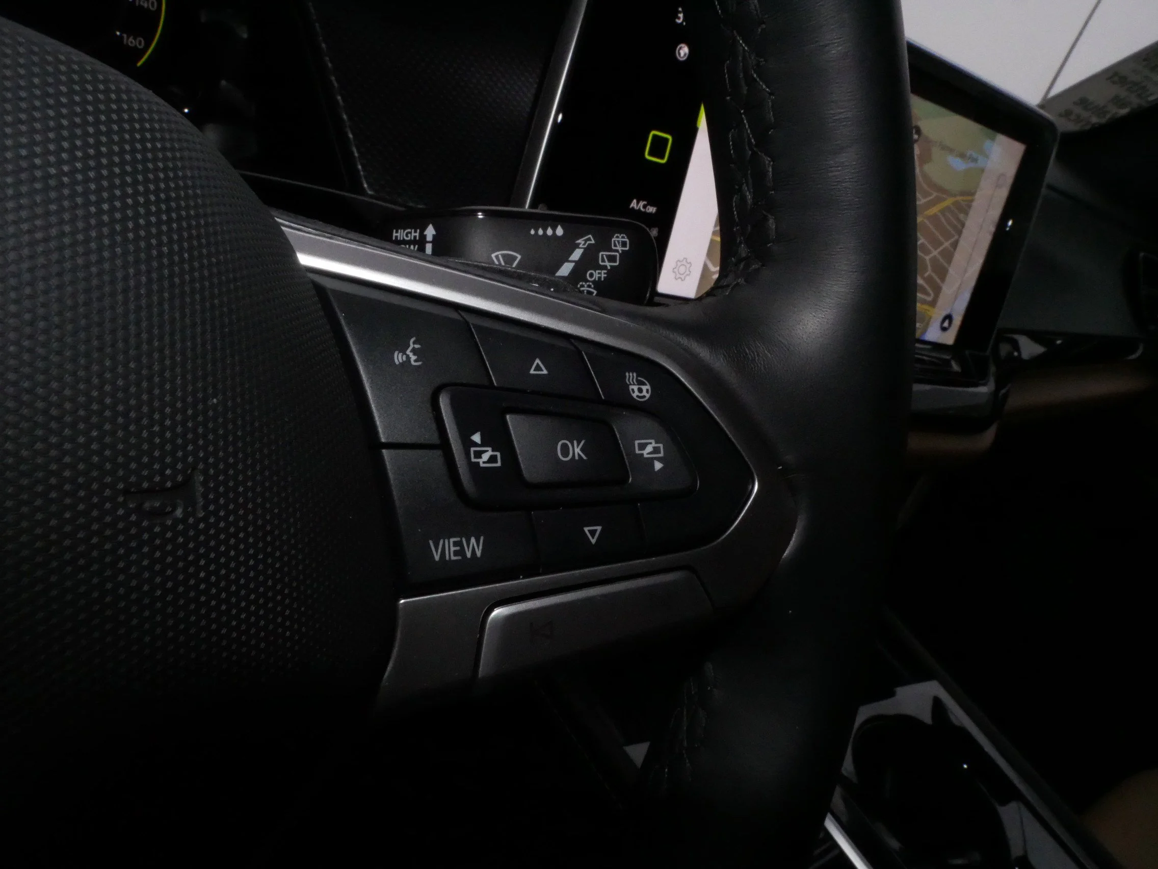 2025 Volkswagen Atlas Cross Sport SEL R-LINE - Photo 27