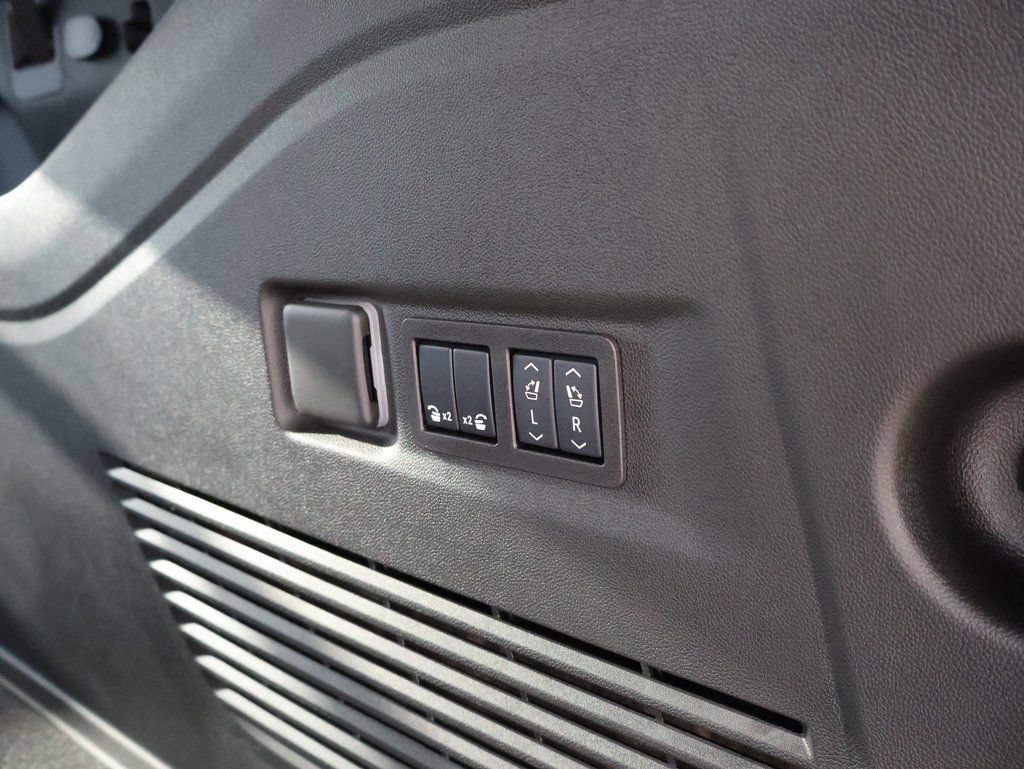 2026 GMC Yukon XL AT4 - Photo 20