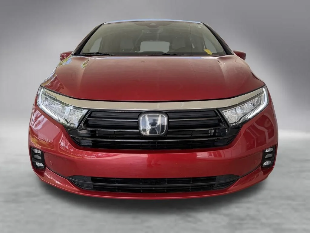 Used 2023 Red Honda Touring image 14