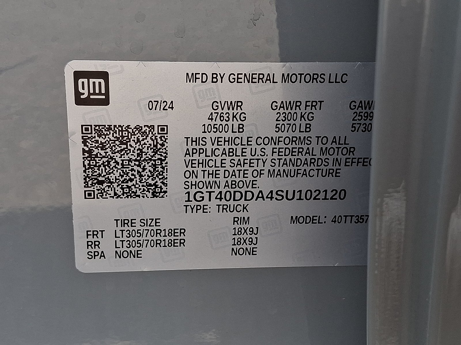 Used 2025 Meteorite Metallic (Grey) - GNO GMC e4WD 3X image 26