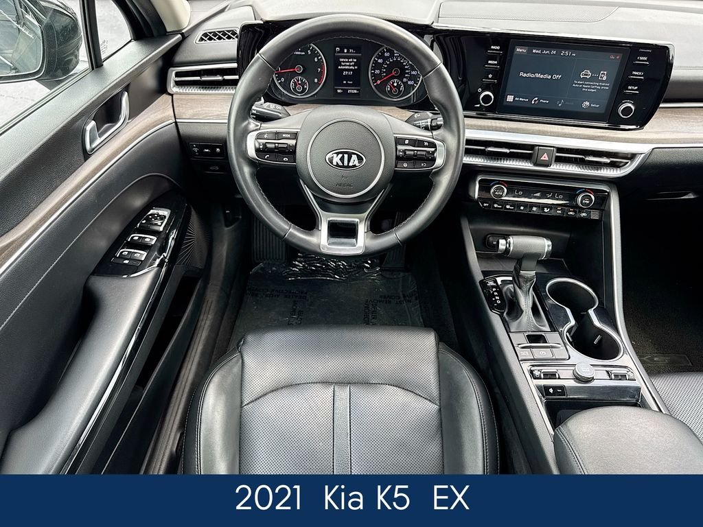Used 2021 Black Kia EX image 16