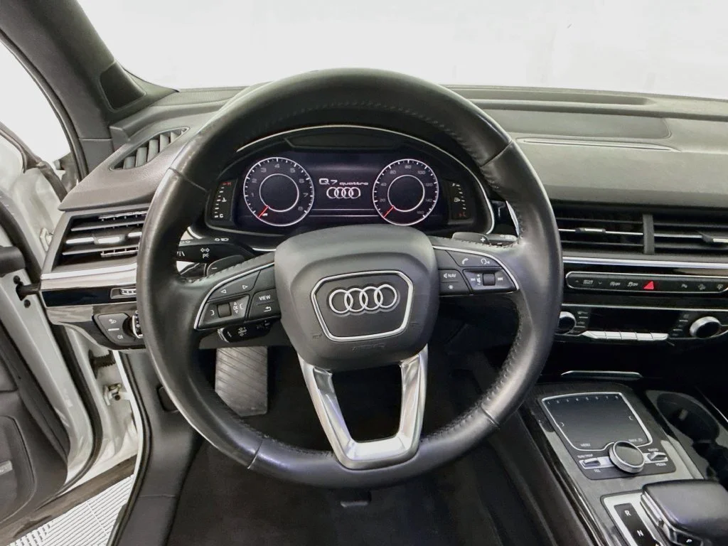 Used 2017  Audi 2.0T Premium Plus image 12
