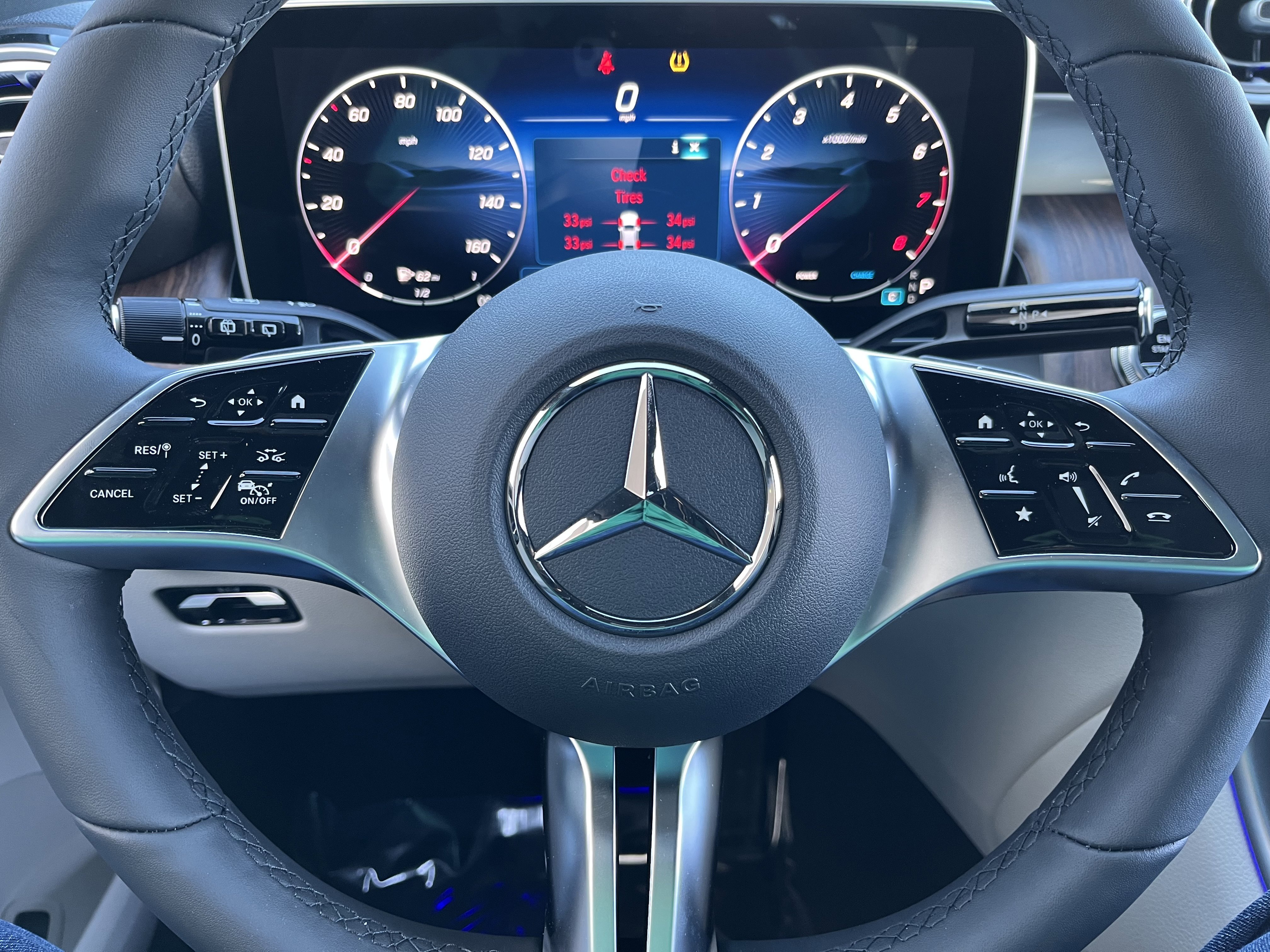 New 2026 Polar White Mercedes-Benz GLC 300 image 52