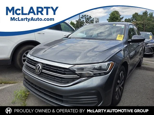 Used 2024  Volkswagen 1.5T S image 1