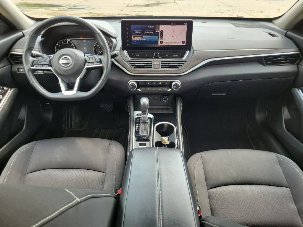 Used 2023 Gray Nissan 2.5 SV image 11