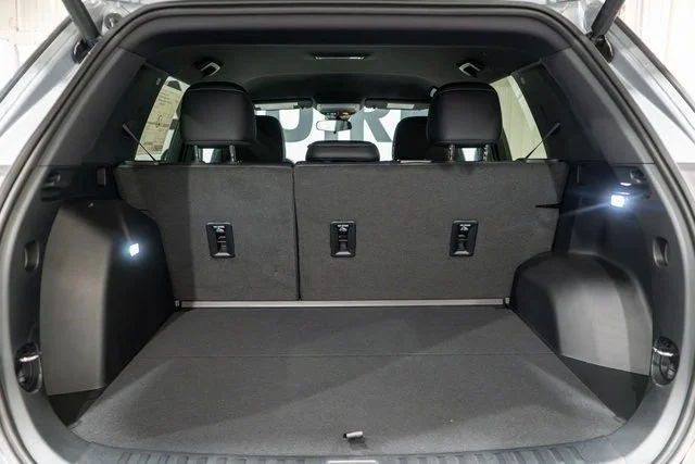 2027 Chevrolet Equinox LT - Photo 9
