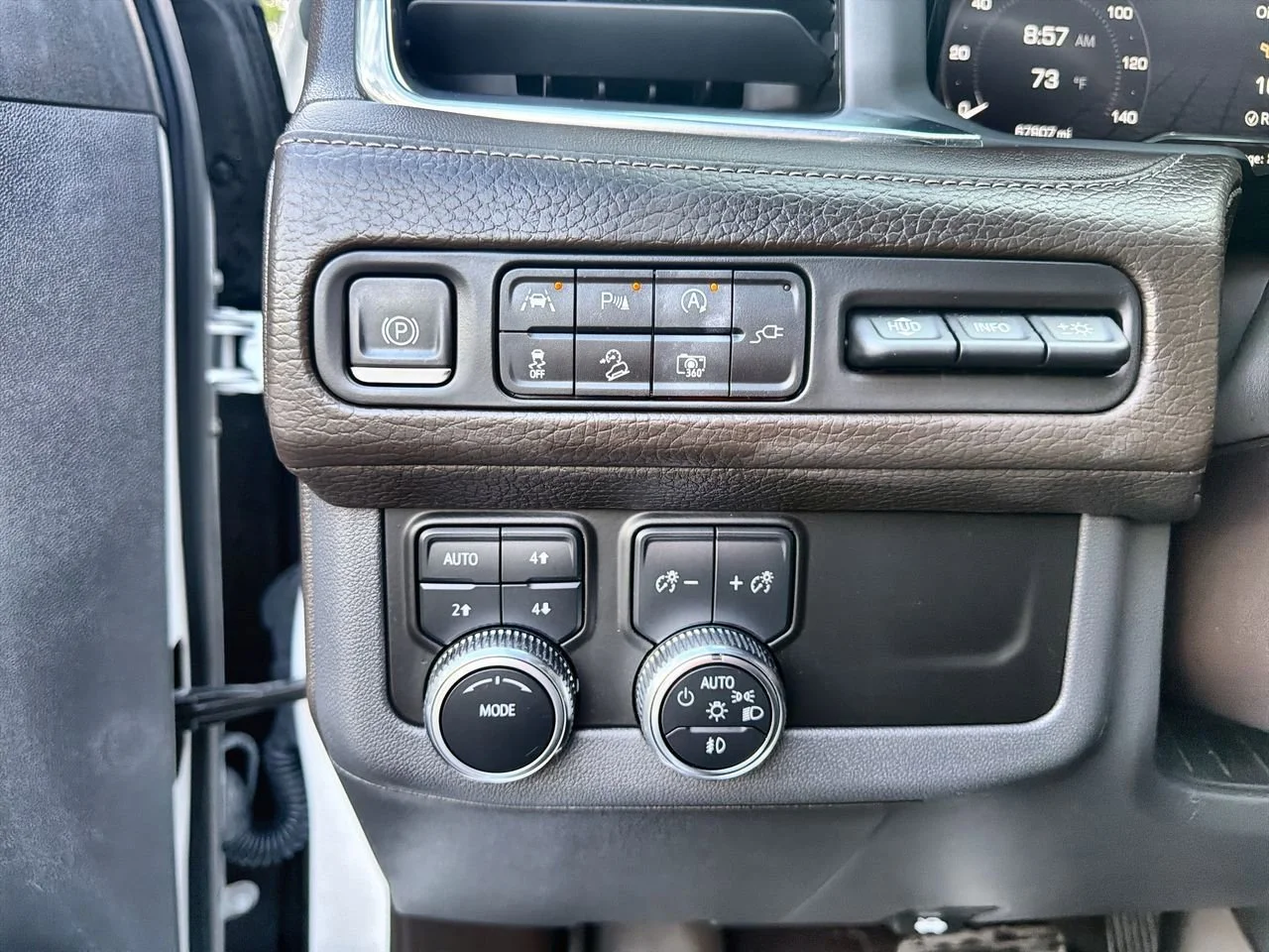 Used 2022 White Frost Tricoat GMC Denali image 15
