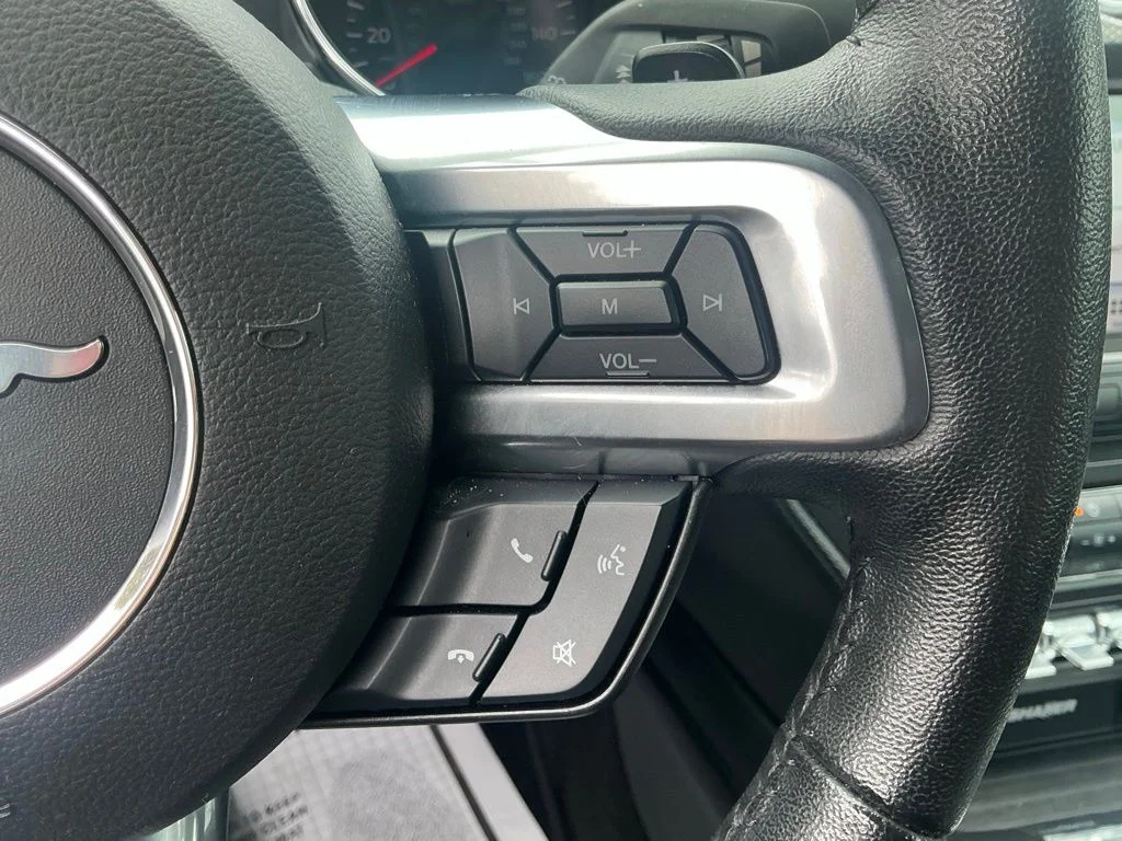 Used 2017 White Ford GT Premium image 36