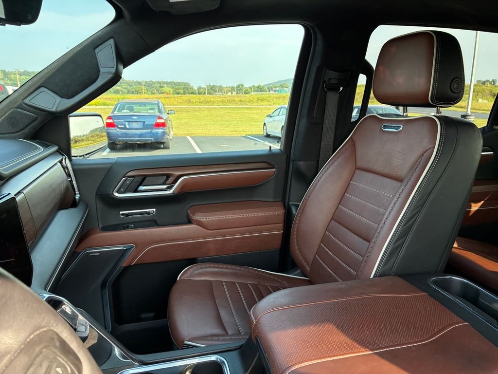 Used 2025 Black GMC Denali Ultimate image 21
