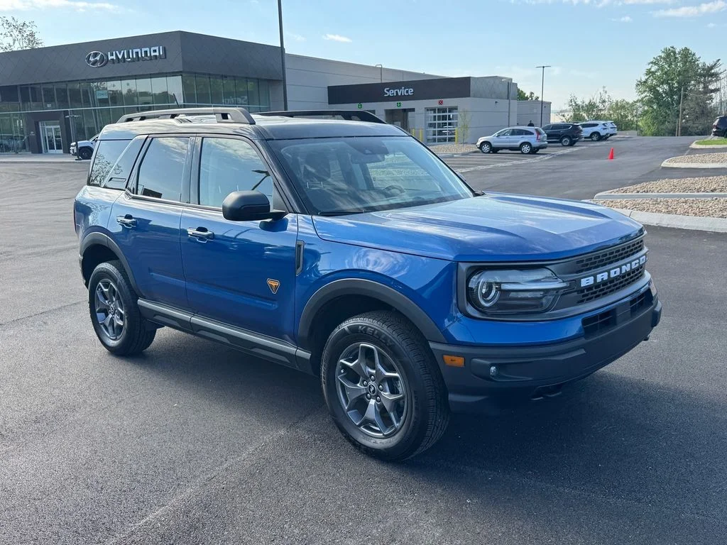 Used 2024 Blue Ford Badlands image 2