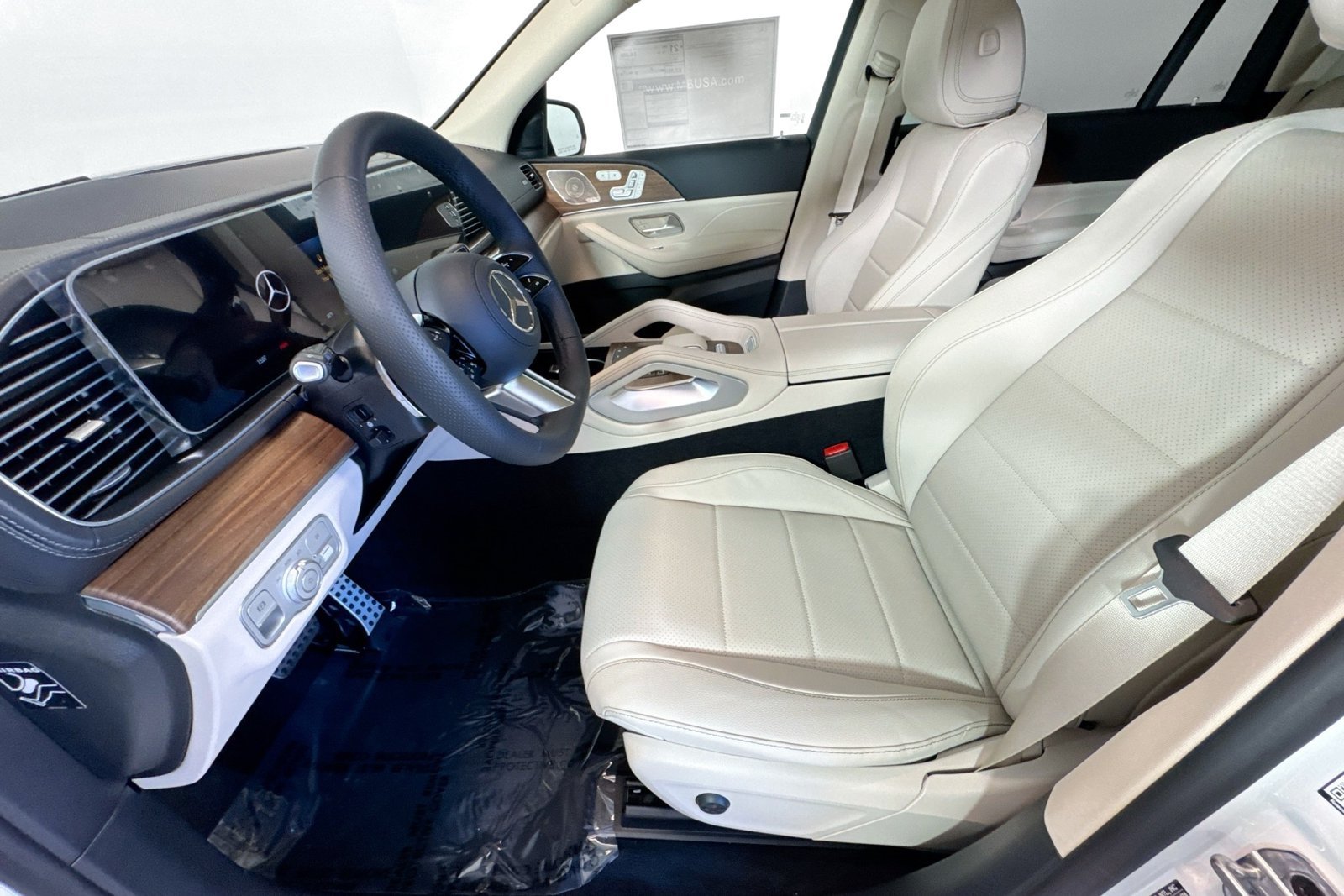 New 2026 Polar White Mercedes-Benz GLS 450 image 18