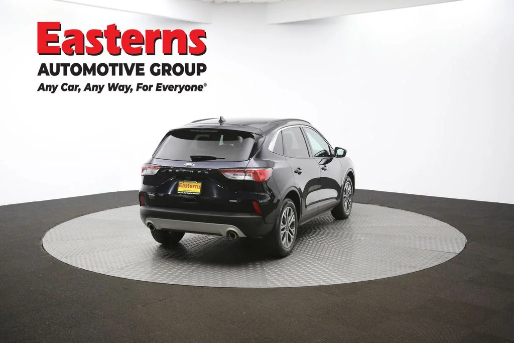 Used 2021 Blue Ford SEL image 39
