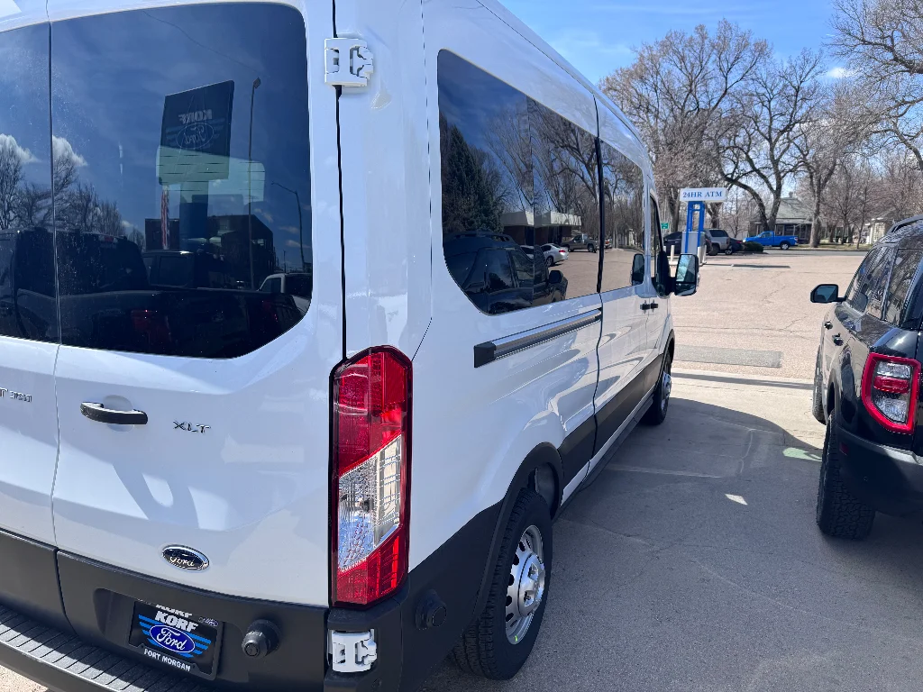 Used 2025 OXFORD WHITE Ford XLT image 4