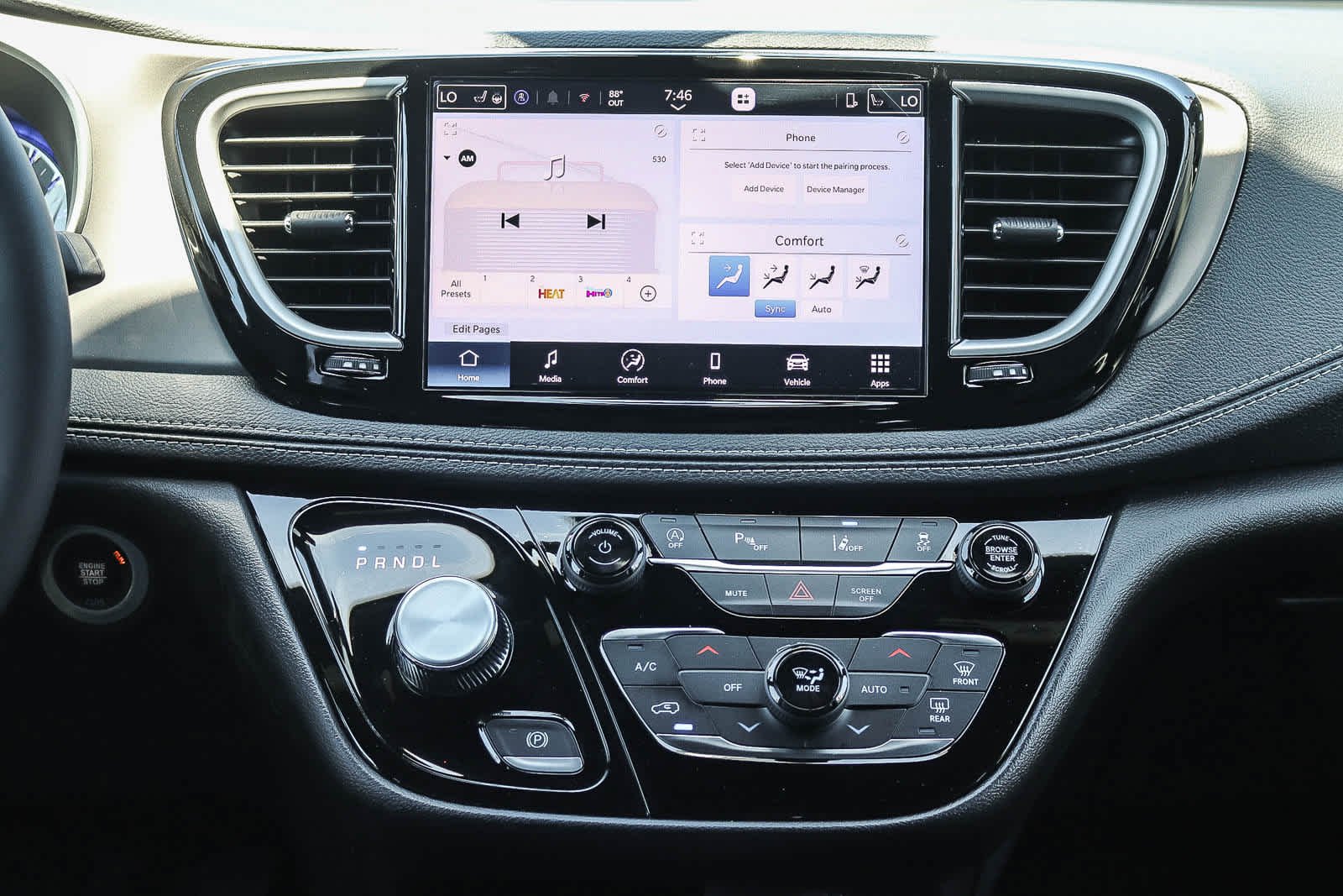 2027 Chrysler Pacifica Select