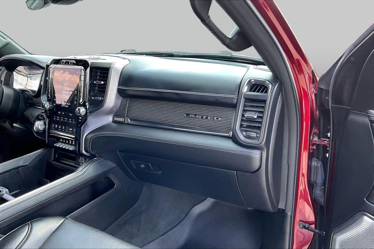 Used 2020 Delmonico Red Pearlcoat Ram Limited image 18