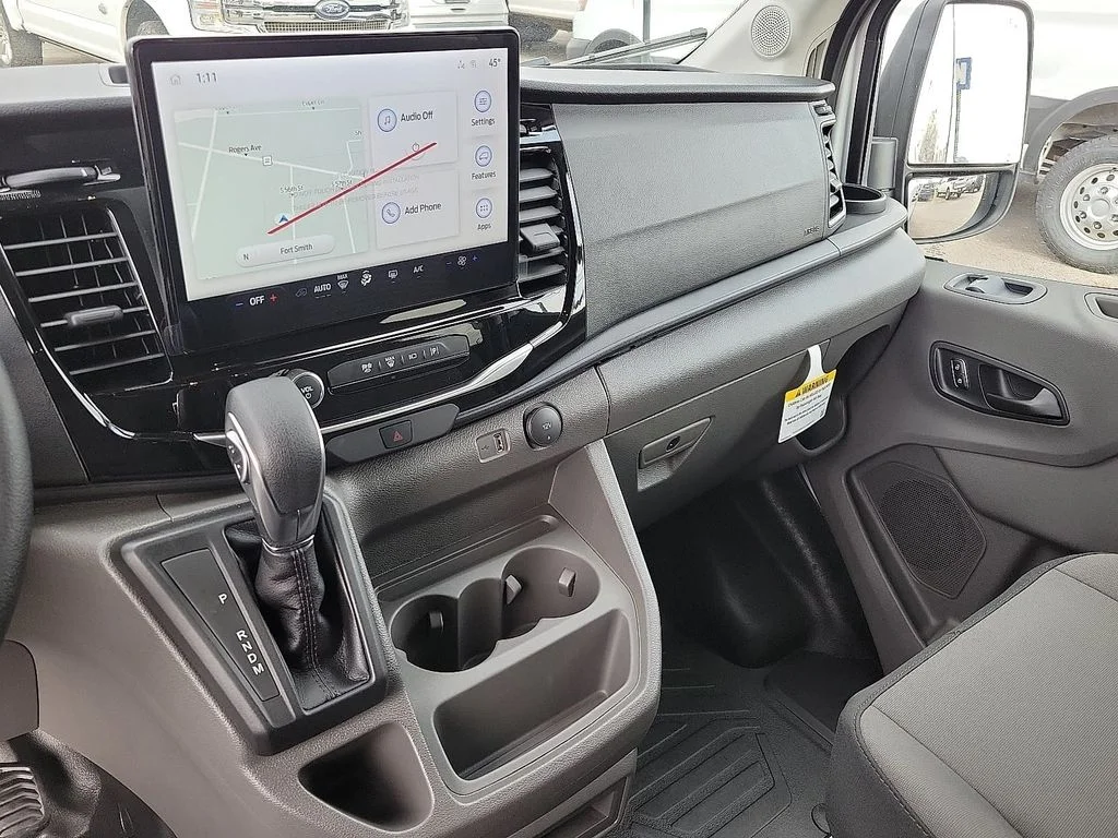 2025 Ford Transit Passenger Van XLT - Photo 20