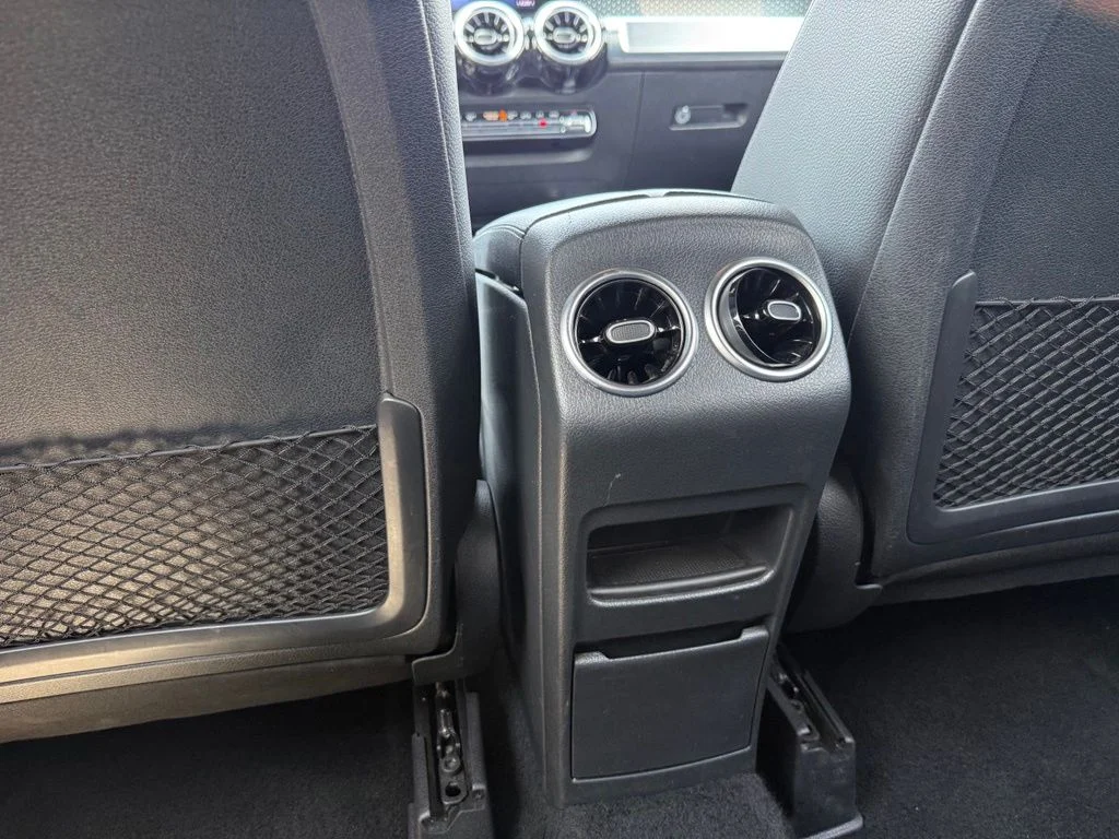 Used 2024 Black Mercedes-Benz GLB 250 image 26