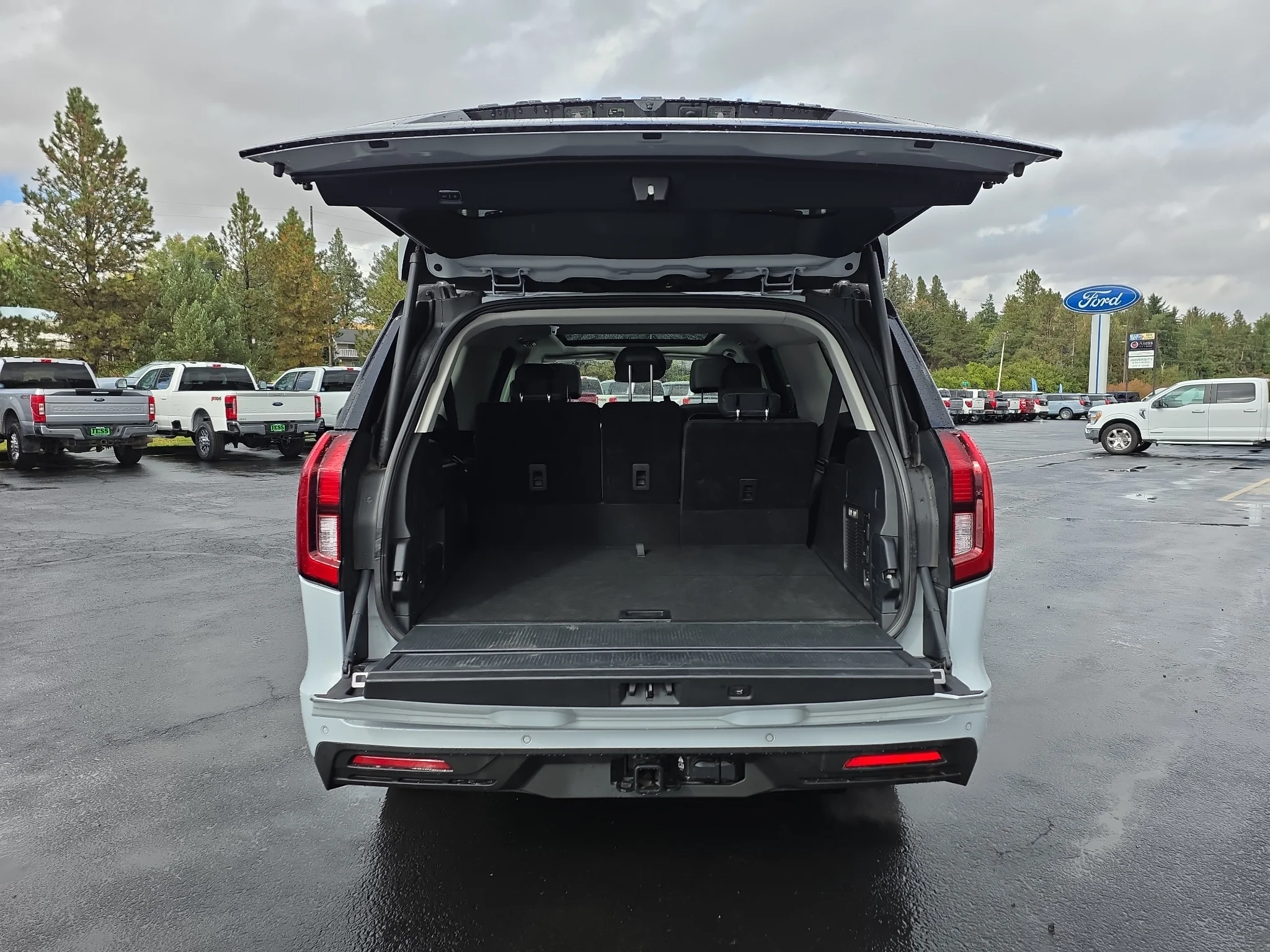 Certified Used 2025 Space Silver Ford Active image 20