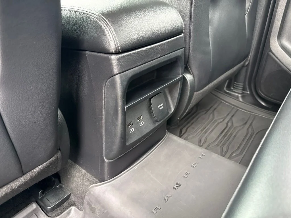 Certified Used 2019 Ingot Silver Ford Lariat image 29