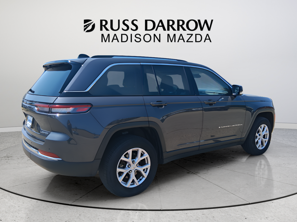 Used 2022 Gray Jeep Limited image 5