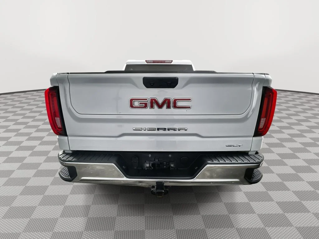 Used 2024 White GMC SLT image 7