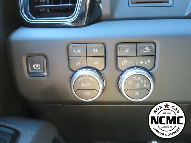 2025 GMC Sierra 2500HD AT4 - Photo 34