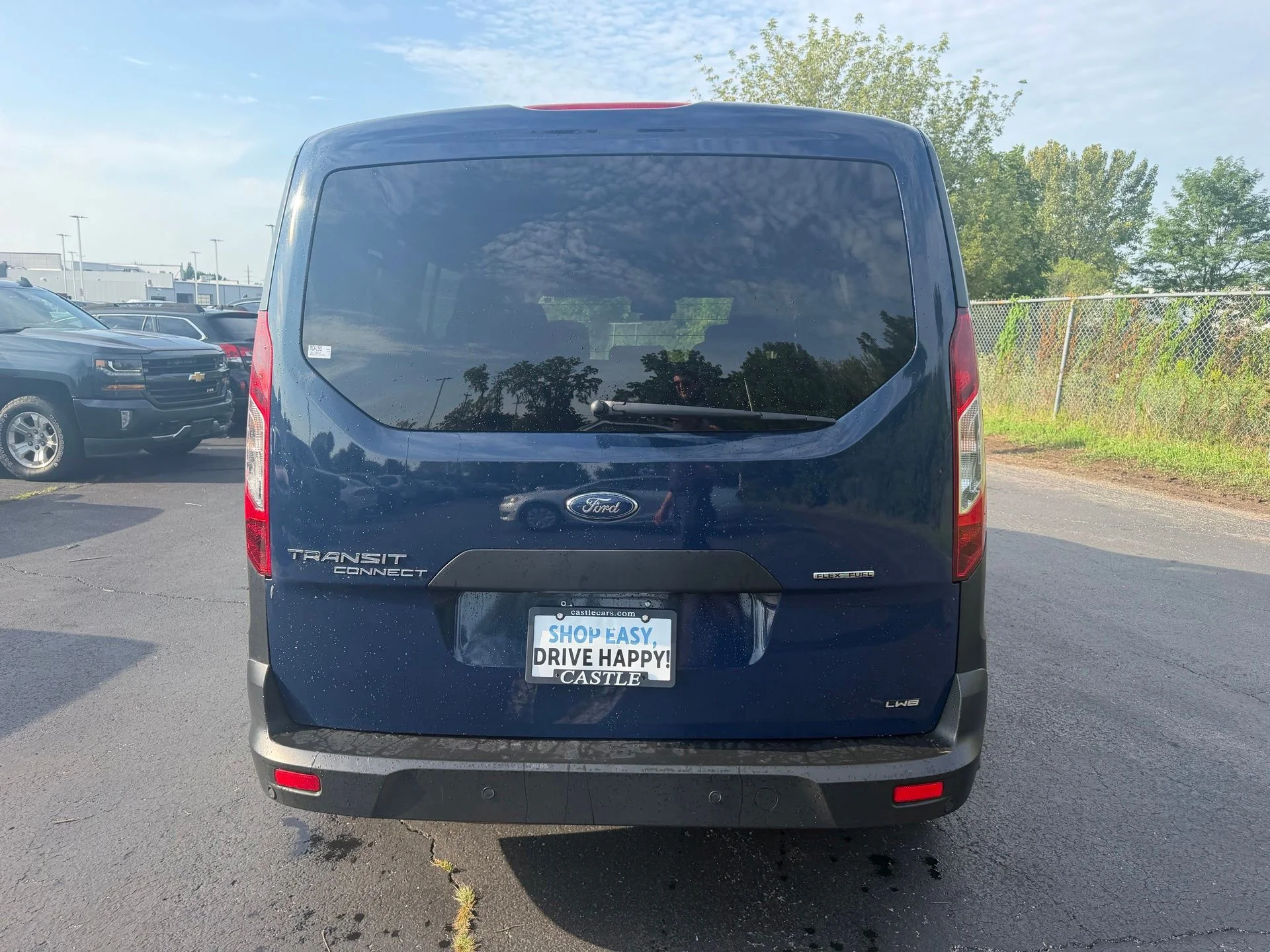 Used 2020 Blue Ford XL image 7