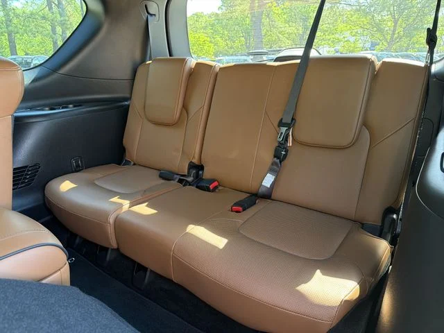 Used 2023 White INFINITI Sensory image 24