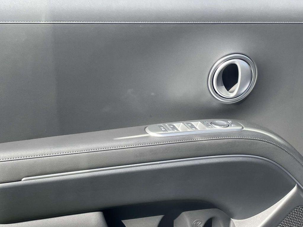 New 2026  Hyundai SEL FWD image 14