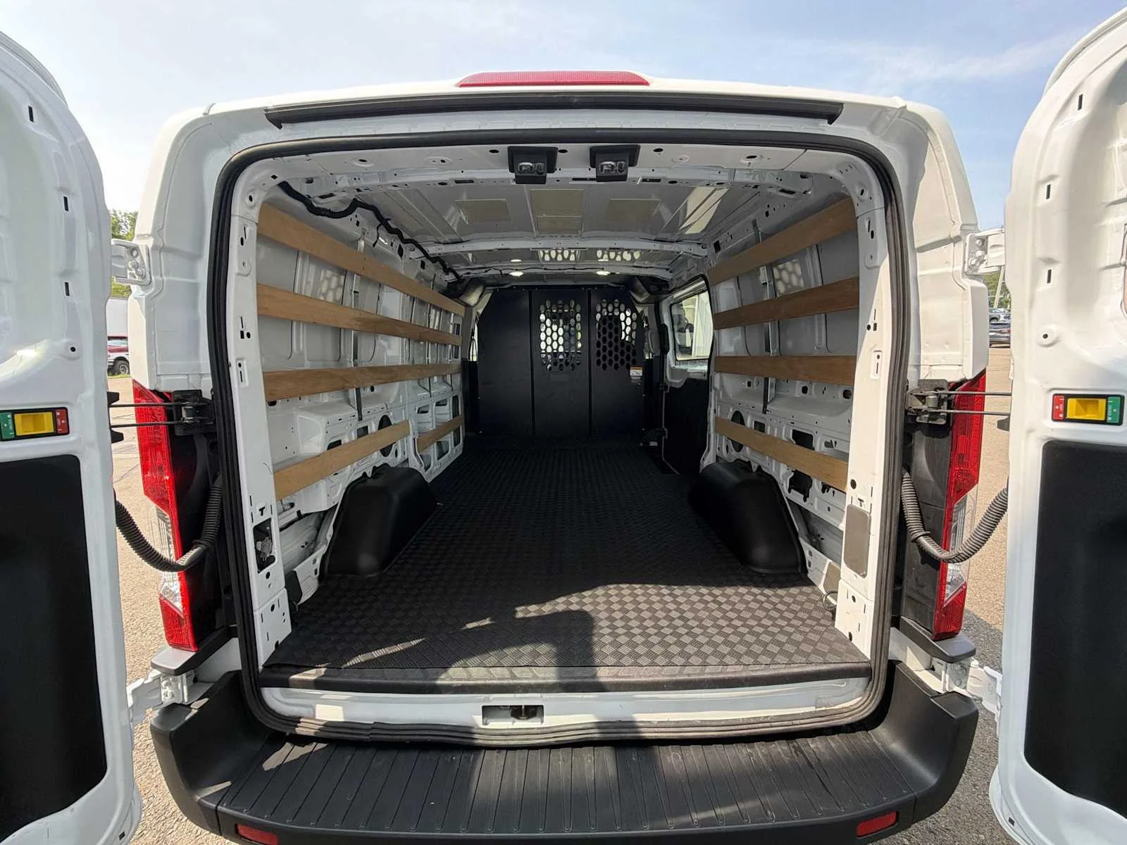 Used 2025 Oxford White Ford  image 19