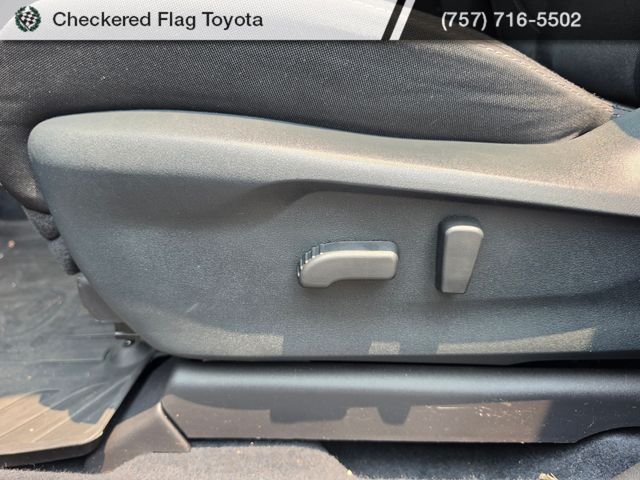 Used 2021 Ice Silver Metallic Subaru Premium image 20