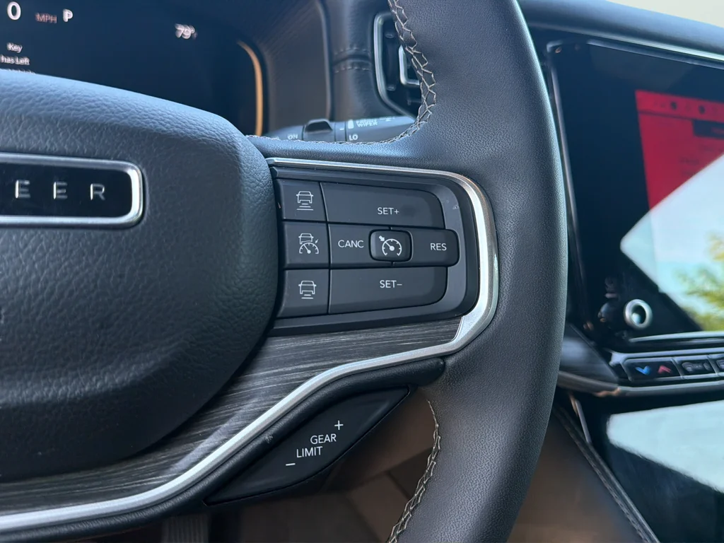 Used 2024 Silver Jeep Series II image 31