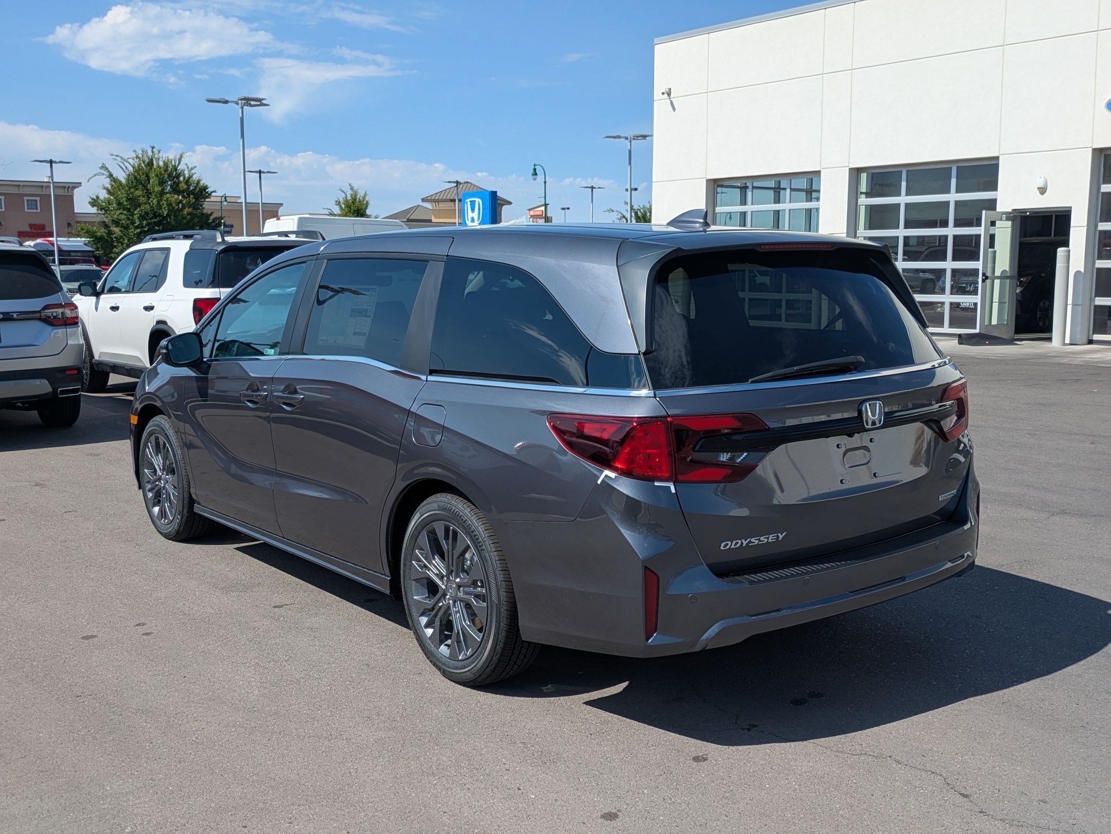 New 2026 Modern Steel Metallic Honda Touring image 5