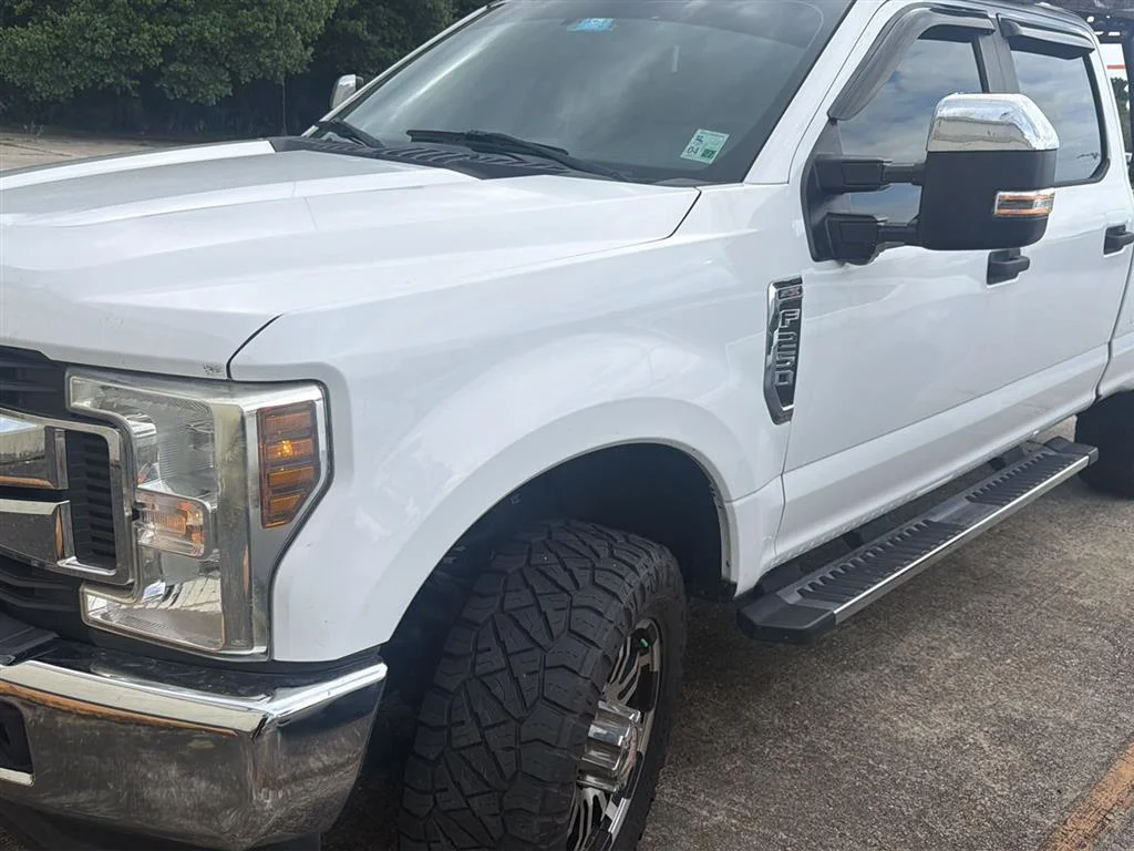 2019 Ford F-250 XL 4x4 Crew Cab 6-3/4' Box's photo