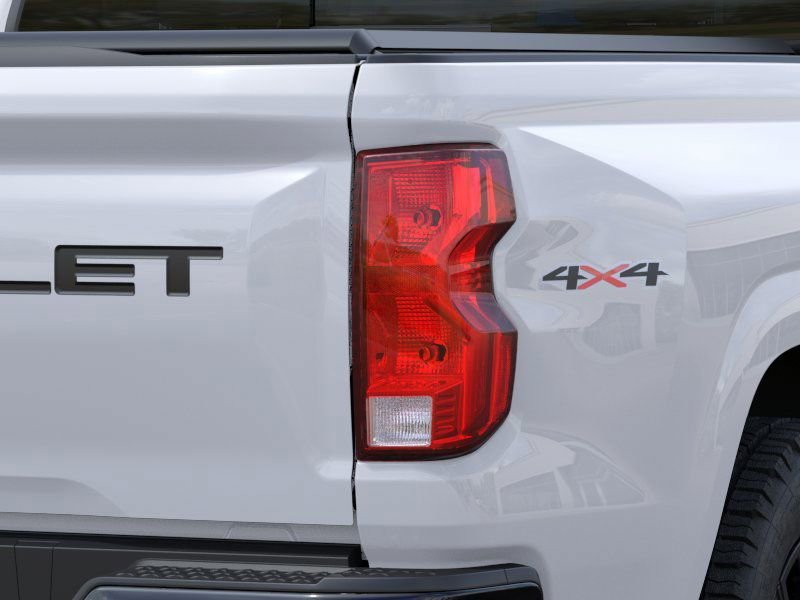 New 2026 Summit White Chevrolet WT image 11