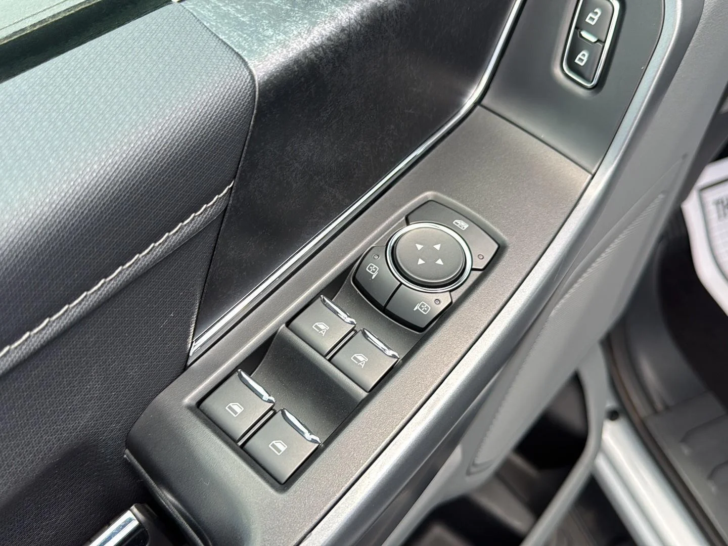 Used 2021 Space Gray Ford XLT image 6