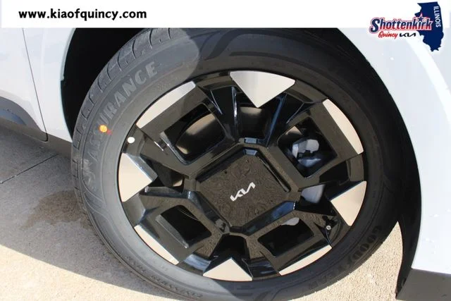 New 2026 White Kia EX image 7