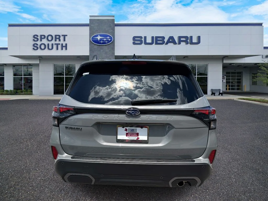 Used 2025 Beige Subaru Limited image 4