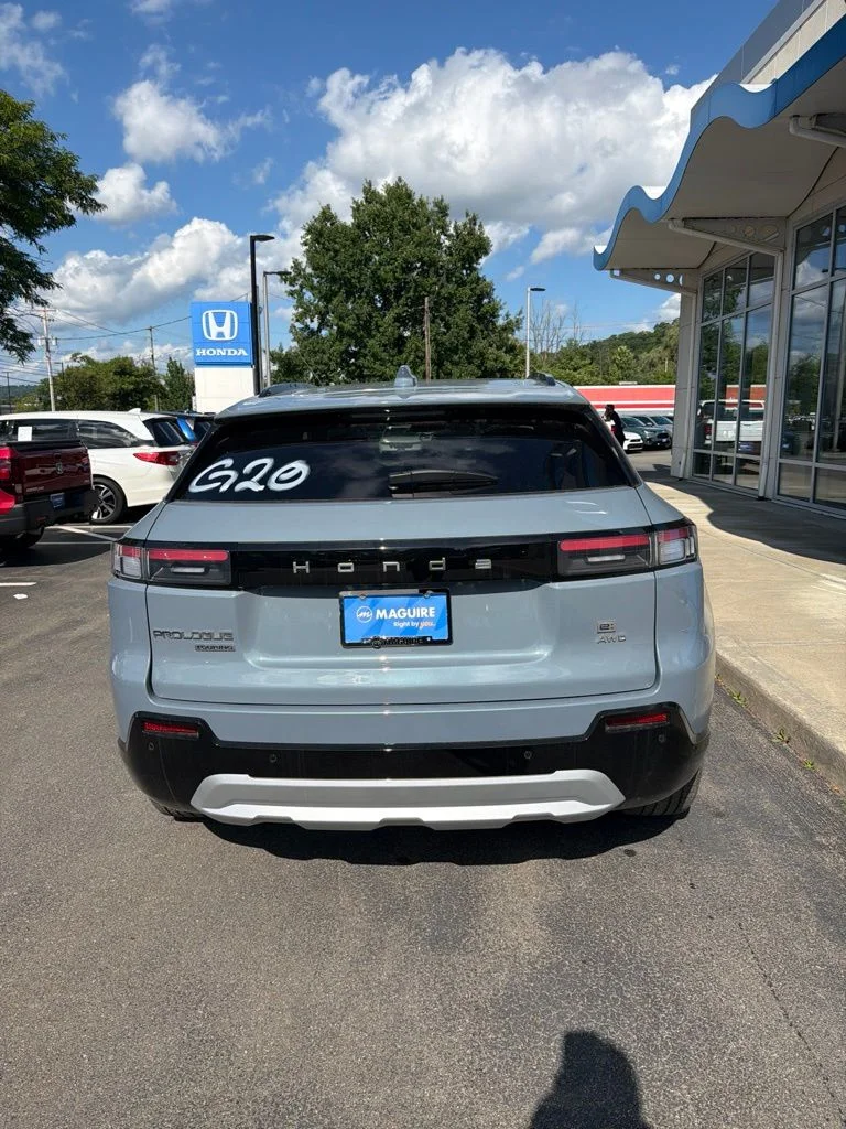 New 2026 Gray Honda Touring image 7