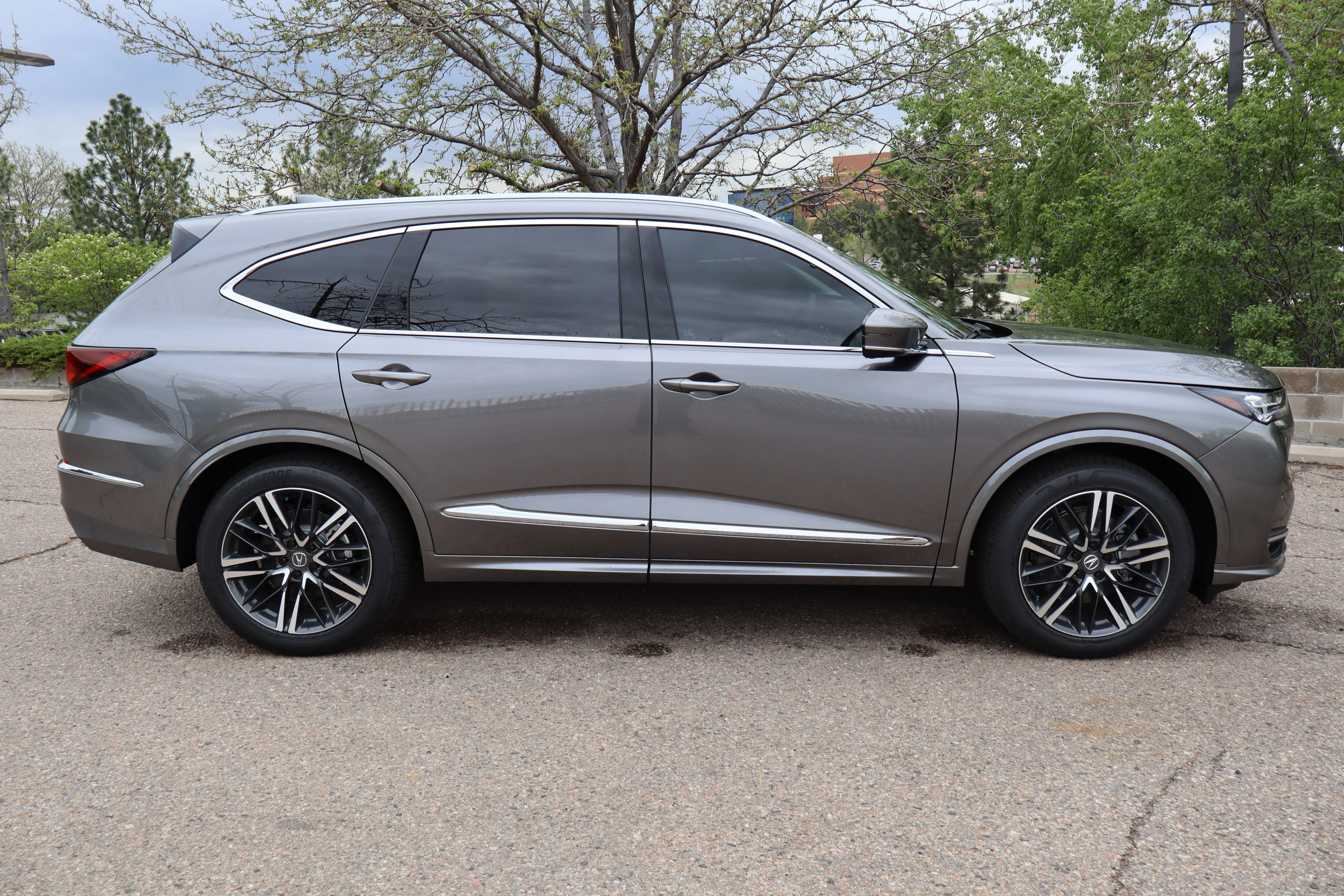 New 2026 Liquid Carbon Metallic Acura w/Advance Package image 7