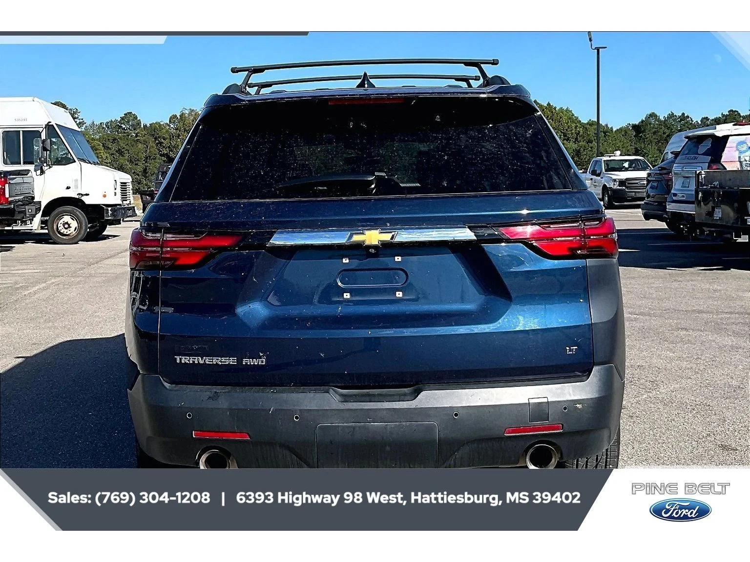 Used 2022 Northsky Blue Metallic Chevrolet LT Leather image 4