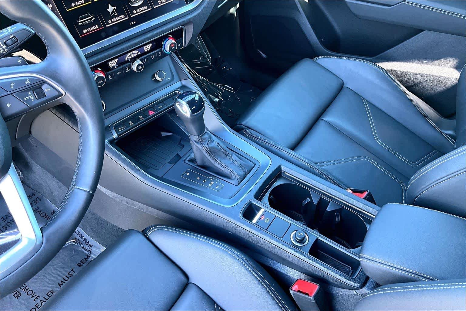 Used 2025 Arkona White Audi S line Premium image 17