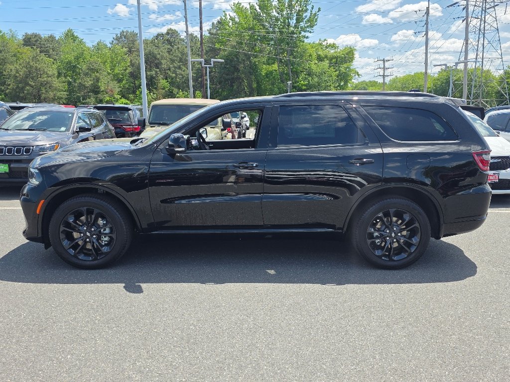 New 2026 Diamond Black Clear-Coat Exterior Paint Dodge GT Plus image 8